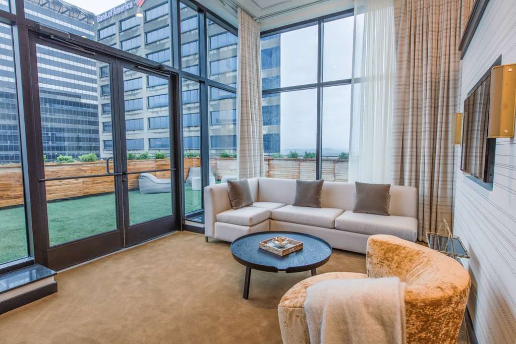 Fairlane Nashville, By Oliver 4*