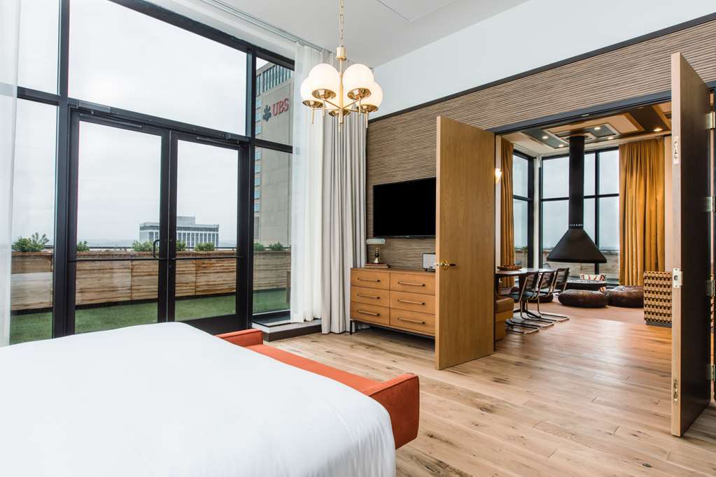Hotel Fairlane Nashville, By Oliver